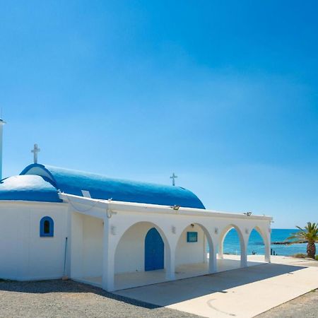 Sun Beach Villa Tria Полис Экстерьер фото