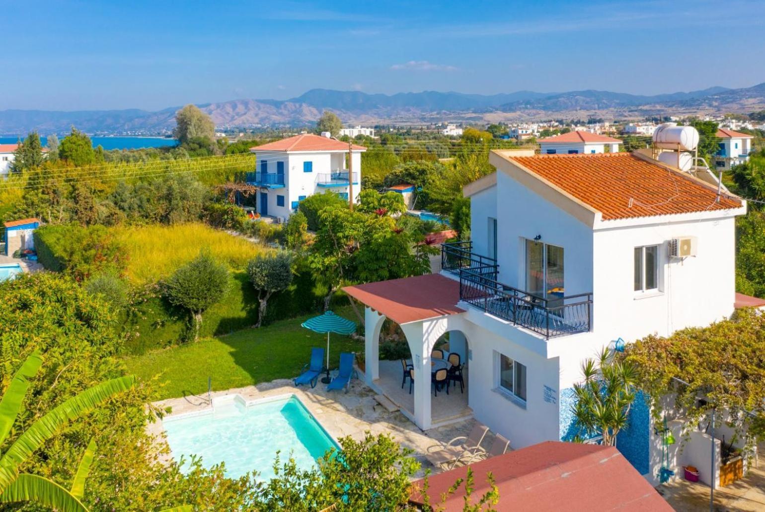 Sun Beach Villa Tria Полис Экстерьер фото